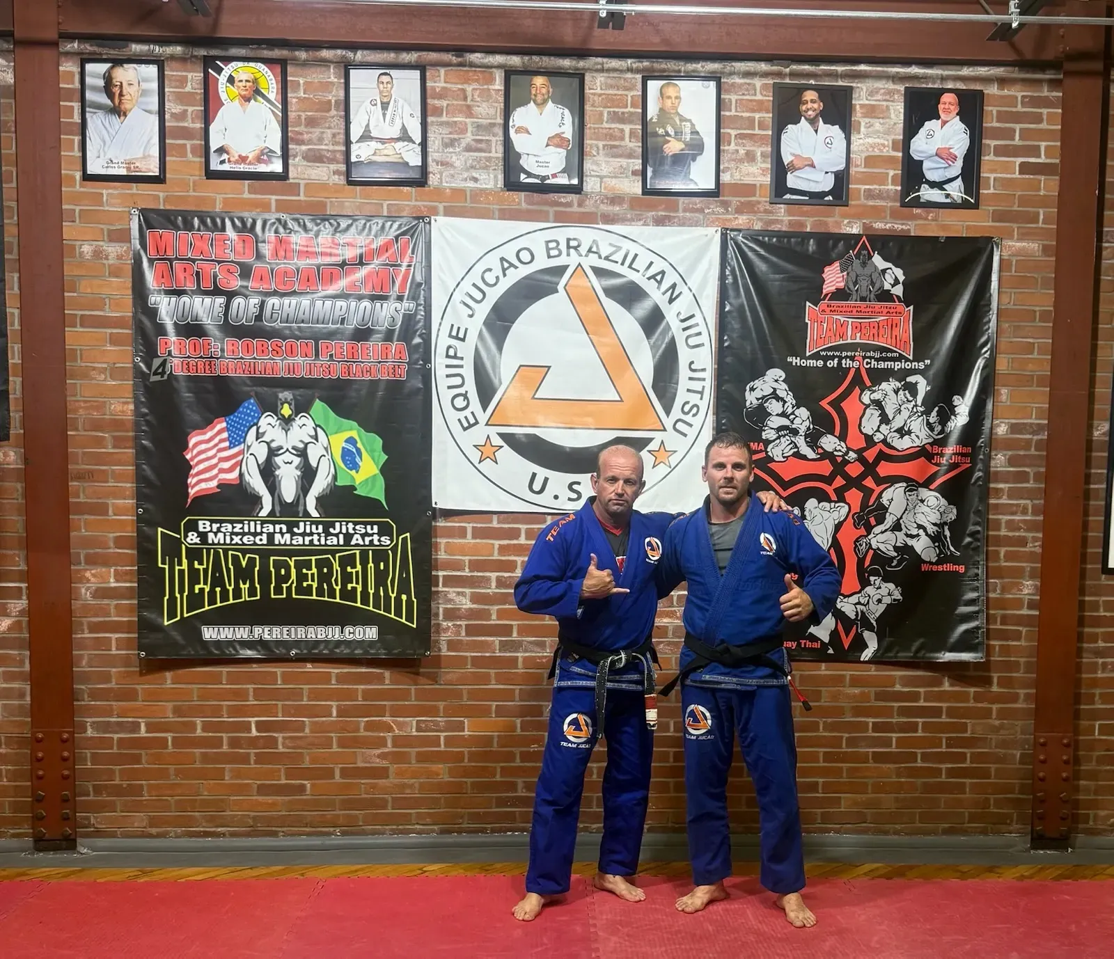 Professor Robson Pereira's academy